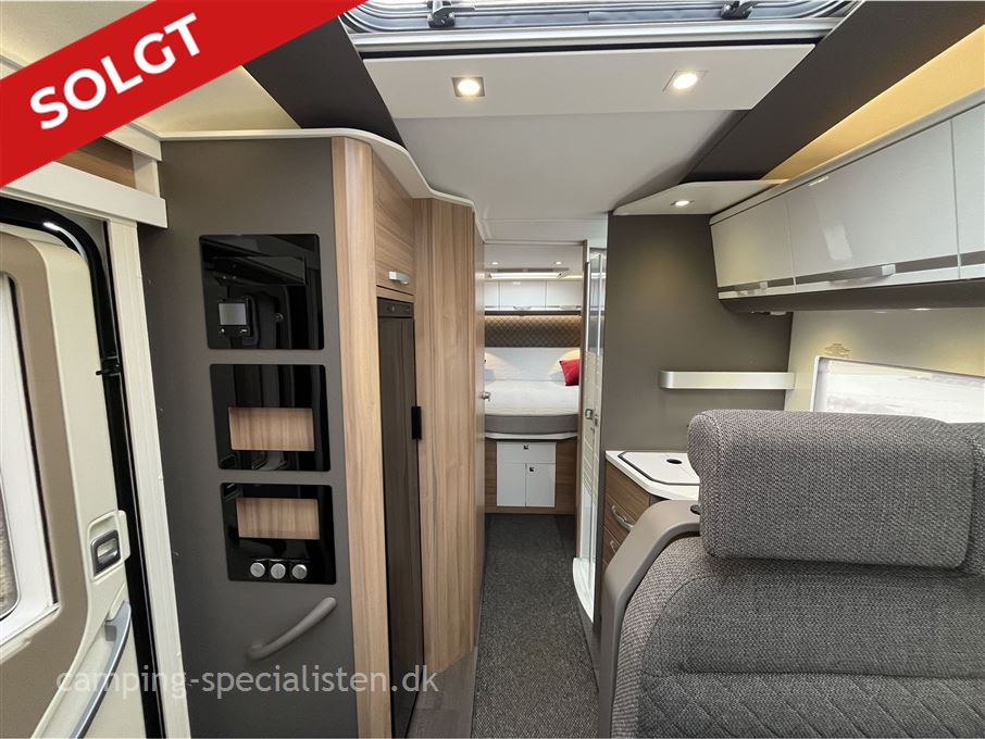 Adria Coral Plus 670 SC